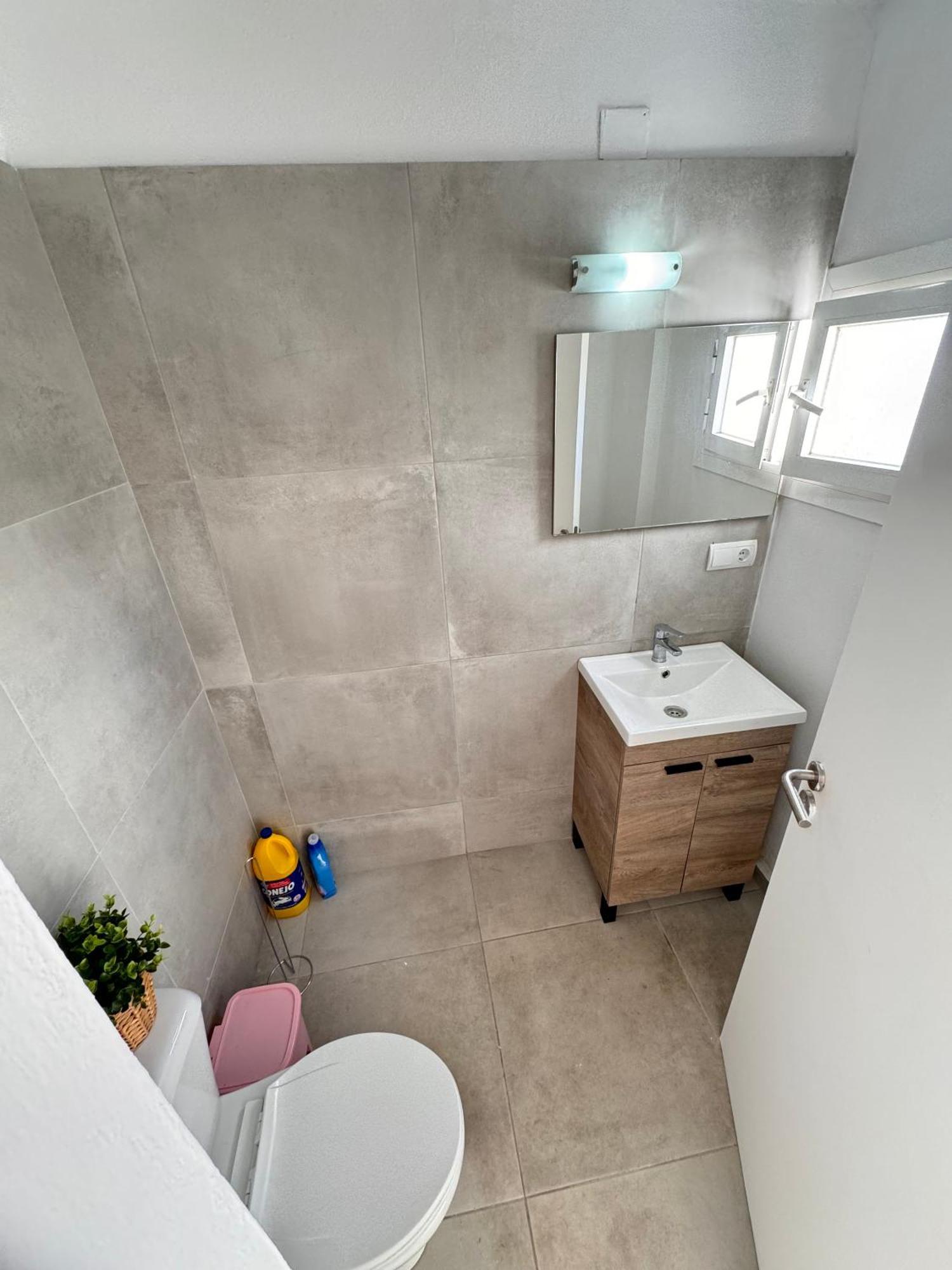 ホテル Hostal Cisne サンアントニオアバド エクステリア 写真